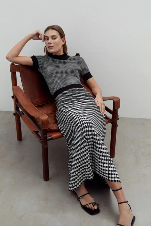 Fotos: 10 conjuntos de punto de Zara y H&M: la tendencia más cómoda que  sienta bien a todas las figuras
