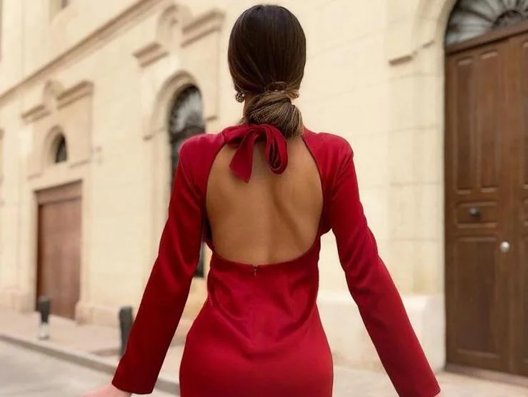 Vestido Largo Rojo de Encaje Corte Sirena  Entrenovias