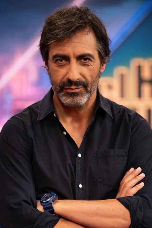 Por qué Juan del Val, un señor escritor casado y canoso que ya no cumple 50, se ha convertido por derecho propio en el hombre más sexy de la televisión (y en la pesadilla de Ágatha Ruiz de la Prada)