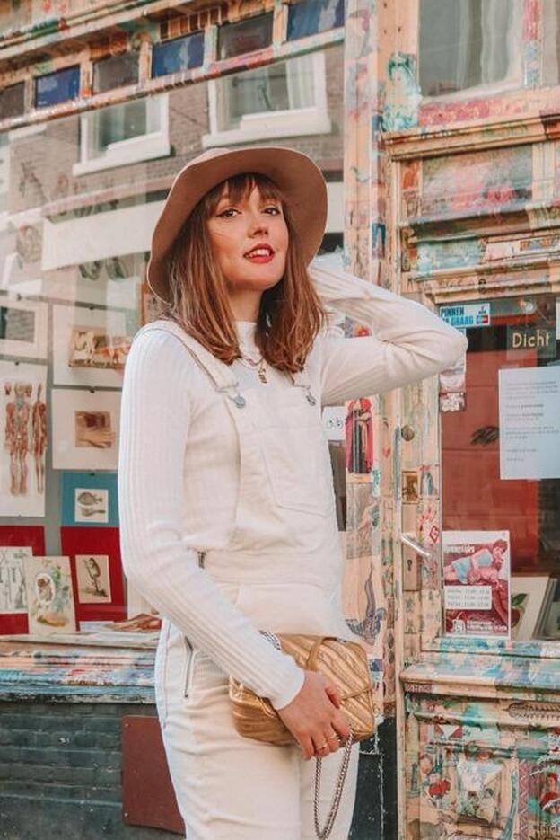 Copia la tendencia denim que abrazan las influencers y mete en tu armario uno de los petos que acaban de llegar a las tiendas