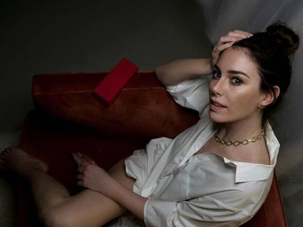 Tenemos (muy barato) el accesorio que usa Blanca Suárez para subir el nivel de casi todos sus looks