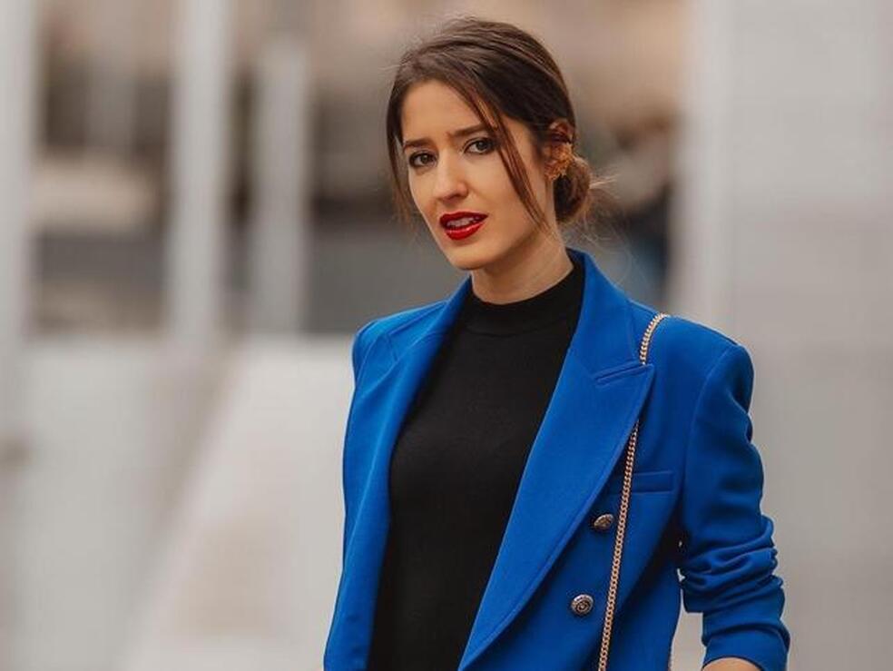 Ni de cuadros ni cropped, la blazer de Zara que más está triunfando es esta que llevan todas las influencers