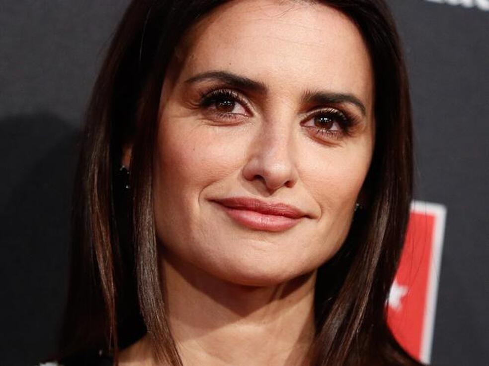 El cambio de look de Penélope Cruz: se despide de su melena larga y se pasa a un corte de pelo bob muy rejuvenecedor con las mechas tendencia