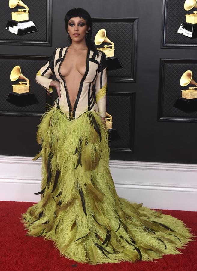 Las mejor y peor vestidas de la alfombra roja de los Premios Grammy 2021