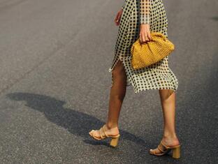 Amor por estas sandalias de tacón cómodo que acaban de llegar a Primark porque pegan con todo y estilizan las piernas