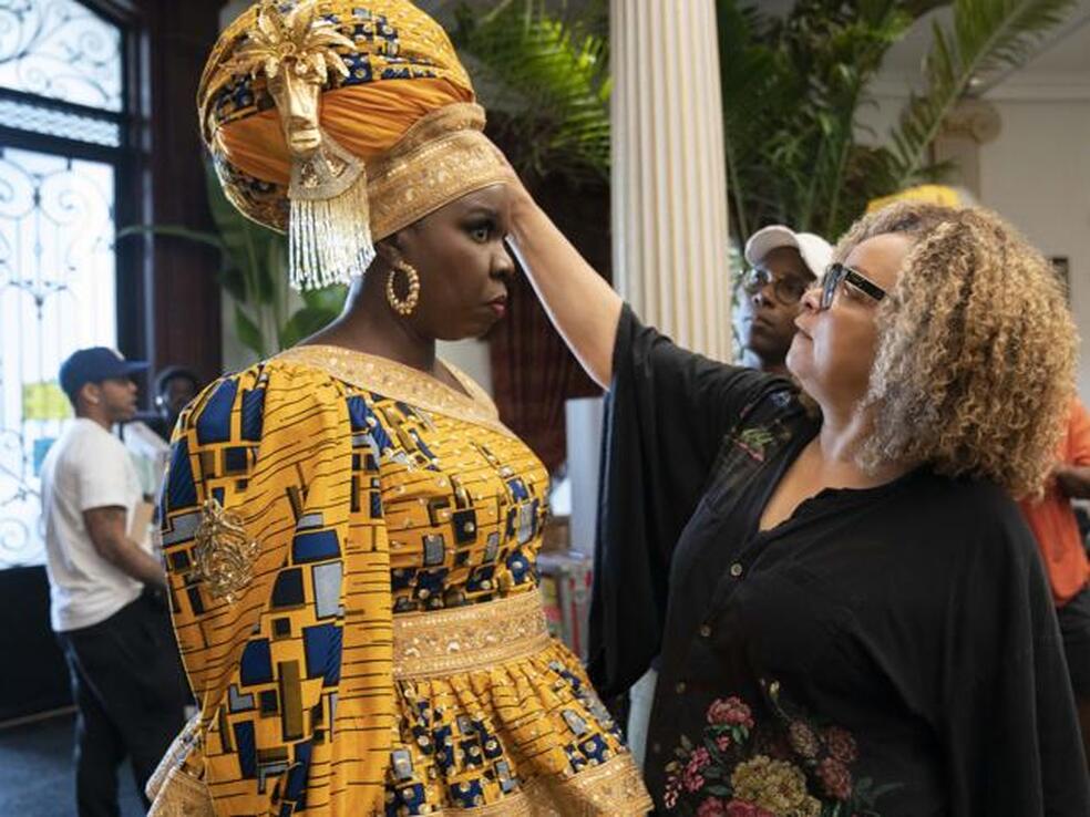 De vestir a Malcom X y Tina Turner a idear el uniforme de Black Panther: así logró Ruth E. Carter convertirse en la primera mujer afroamericana en ganar un Oscar al mejor vestuario