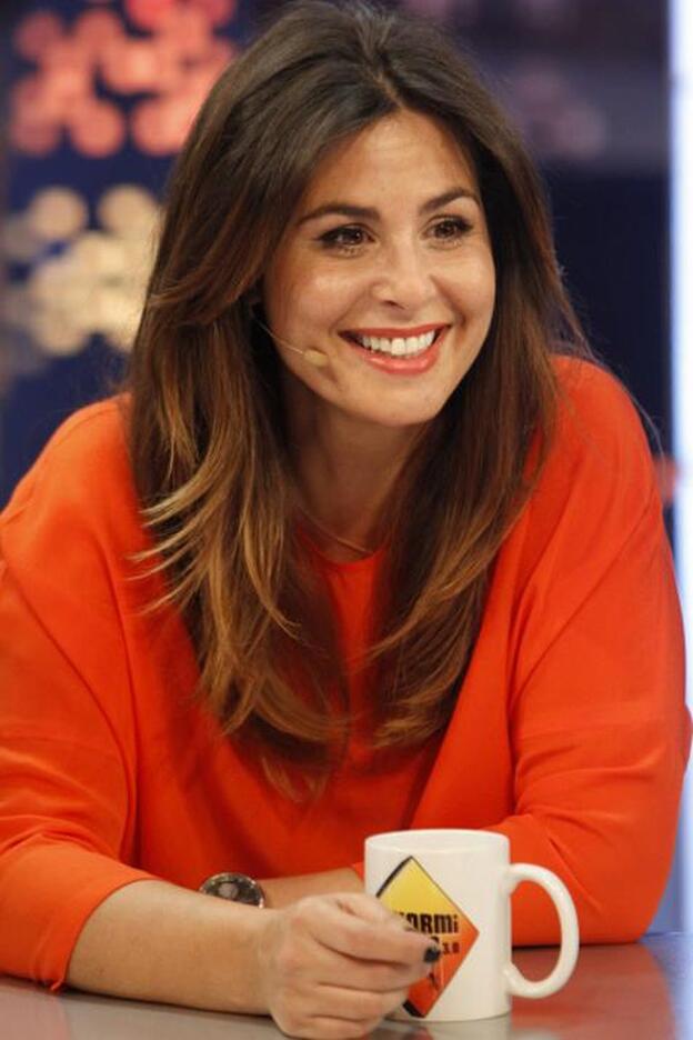 Sabemos qué labial con ácido hialurónico usa Nuria Roca para una boca hidratada, flexible y con un color irresistible durante horas