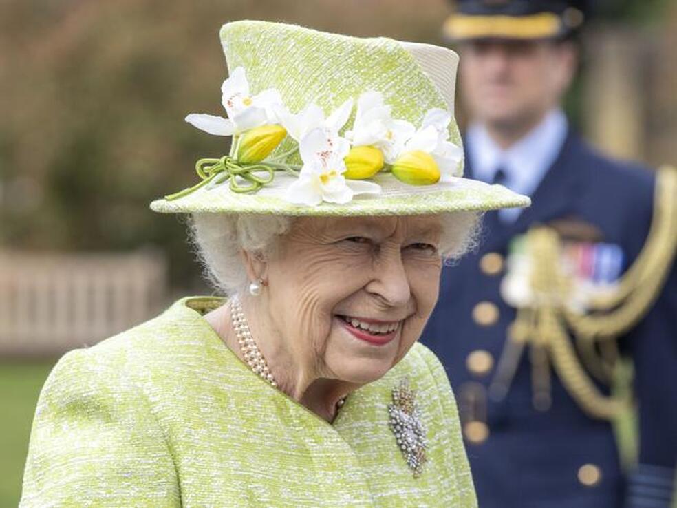 Sabemos cuál es el fondo de maquillaje favorito de la reina Isabel II (¡y con descuento!): hidrata, corrige imperfecciones, deja la piel aterciopelada y tiene efecto buena cara