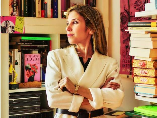 Marina Sainz Borgo se encuentra en plena promoción de su primera y exitosa novela, El tercer País.