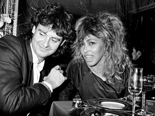 La gran historia de amor maduro de Tina Turner: todo lo que sabemos sobre su vida en Suiza y su misterioso marido, Erwin Bach