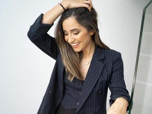 La blazer de Primark baratísima que triunfa entre las influencers por lo ponible y bonita que es