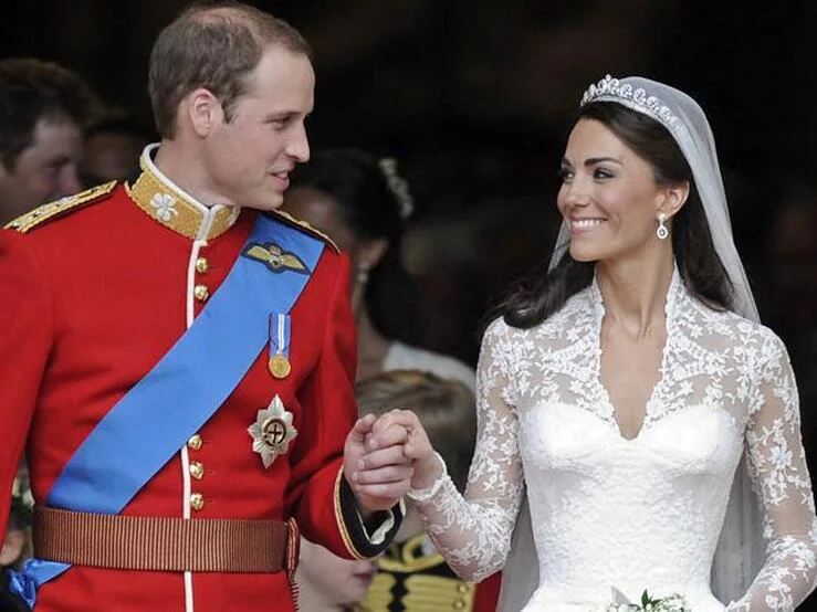 Décimo aniversario de la boda de Guillermo de Inglaterra y Catalina de Cambridge: repasamos en fotos los mejores momentos, del vestido de la novia al trasero de Pippa Middleton