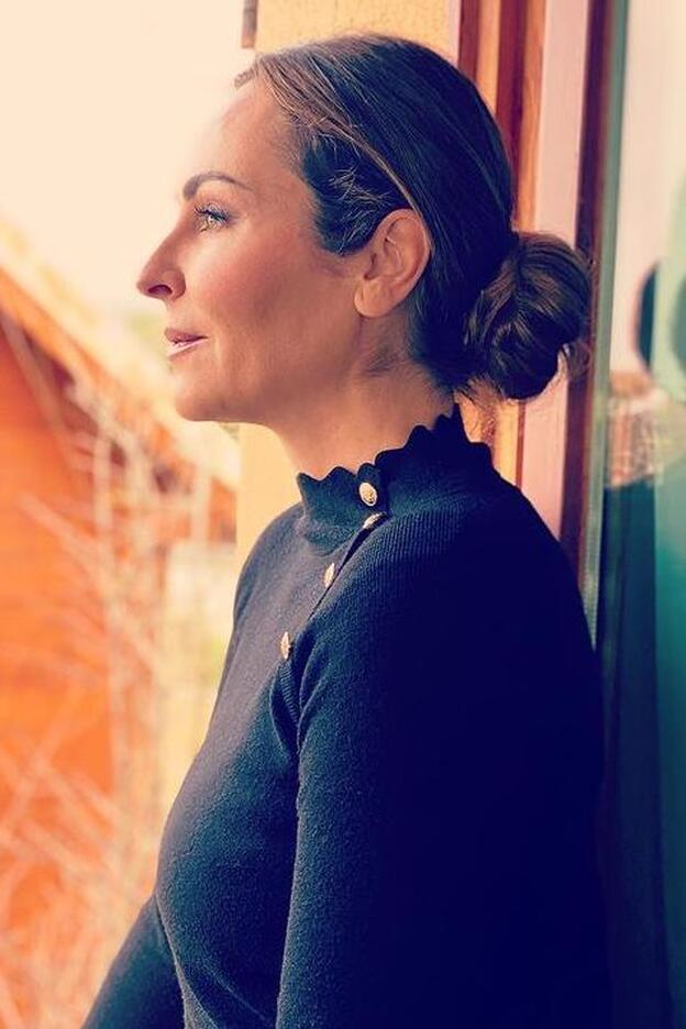 Ana Milán tiene el corte de pelo cómodo que mejor sienta a la media melena y que quita años a partir de los 40