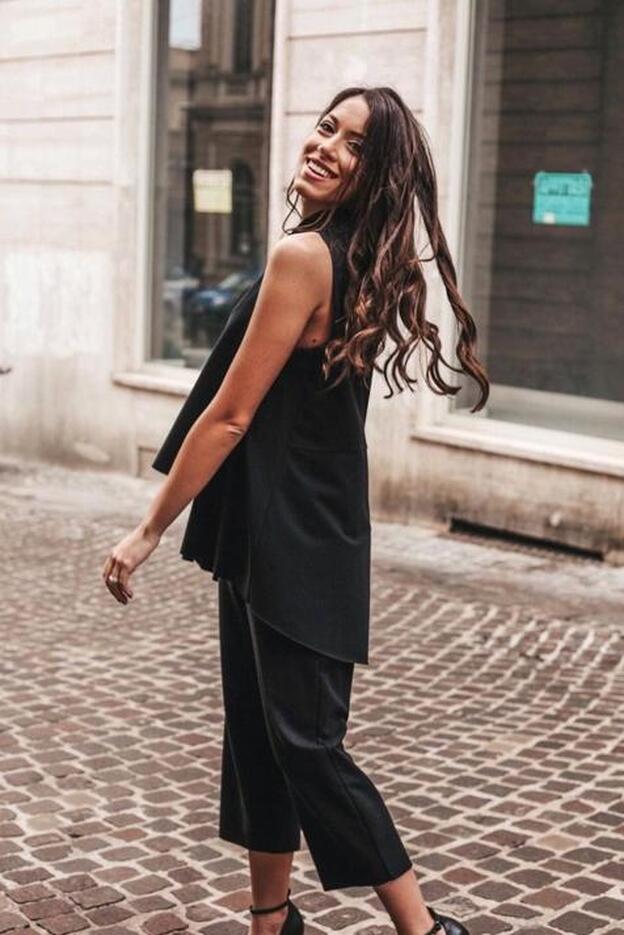 Lefties tiene los pantalones culotte disponibles en cuatro colores y por menos de 10 euros que son perfectos para que incluyas esta prenda en tus estilismos