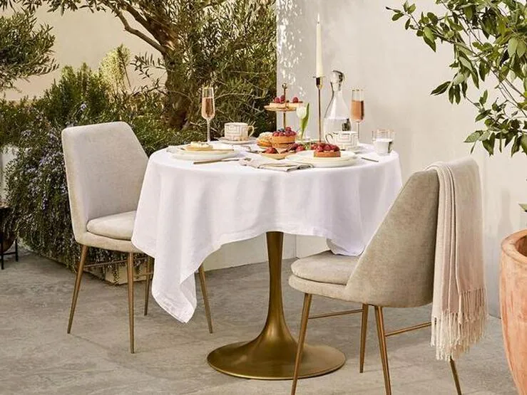 H&M Home tiene las vajillas, manteles y adornos más bonitos para decorar tu mesa esta primavera