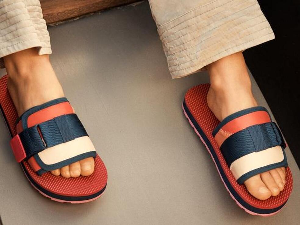 Las sandalias de baño de Zara Kids que son tan bonitas que querrás compartir con tu hija