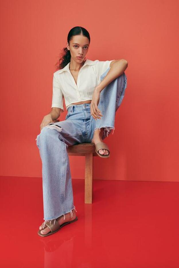 Planas, acolchadas y lisas: las sandalias que más se van a llevar apuestan por la comodidad ¡y nos encantan!