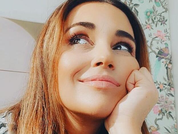 La manicura más elegante y moderna que además estiliza las manos la tiene Paula Echevarría