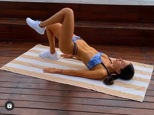 El método japonés (del creador del método sakuma) que promete unos glúteos tonificados en solo 4 minutos