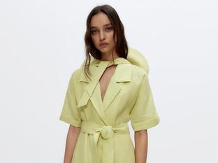 El vestido camisero más primaveral y fresco de la temporada está en Uterqüe y es ideal para ponértelo con tus cuñas favoritas