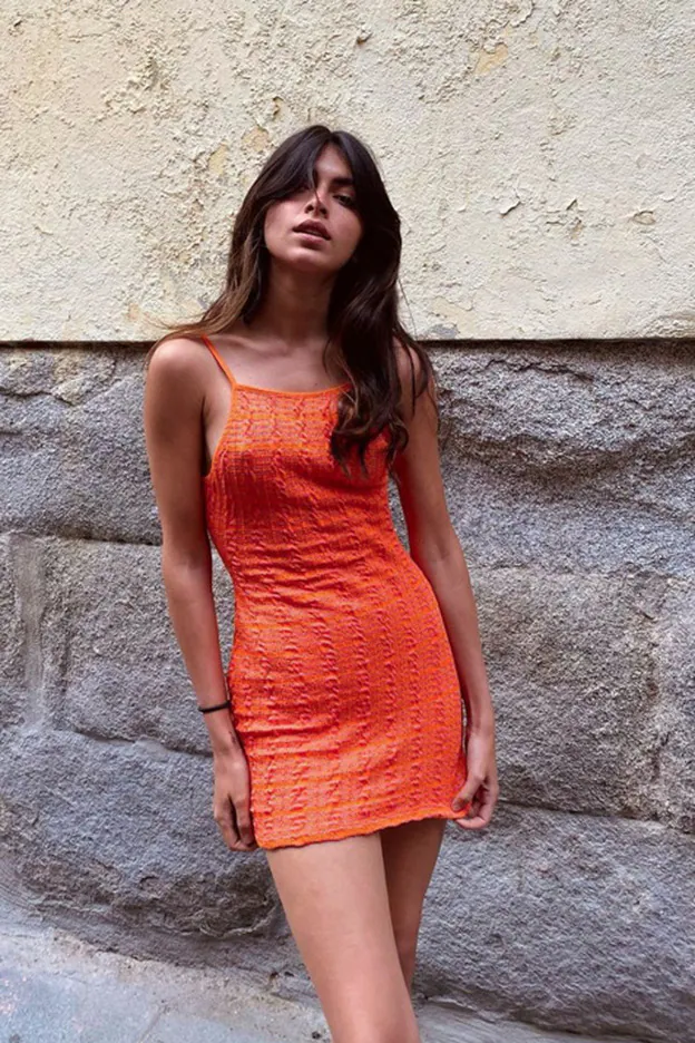 Se puede arrasar con un vestido de 18 euros? A ver qué te parece cómo lo  consigue Lucía Rivera (porque hace tipazo) | Mujer Hoy