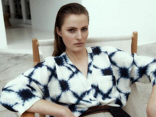 Nuestras nuevas camisas favoritas están en Massimo Dutti y son perfectas para los looks primaverales con pantalones