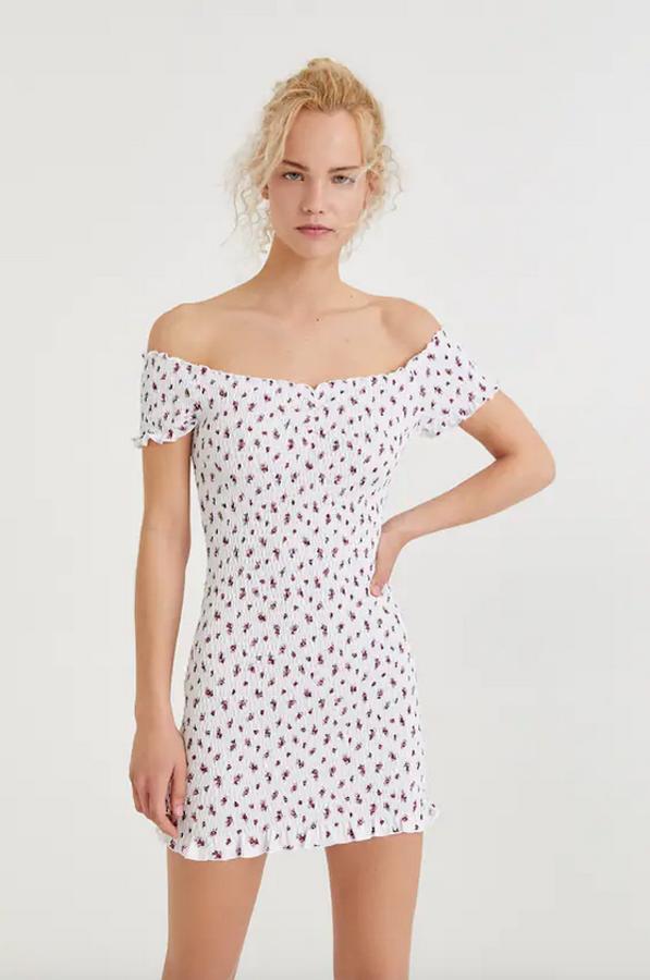 Pon un vestido con diseño nido de abeja en tu vida y ten siempre a mano el vestido más favorecedor y bonito de la temporada