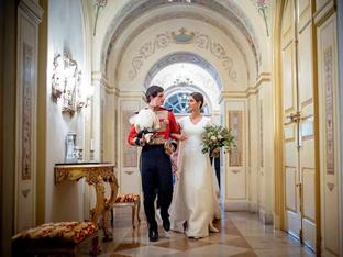 Belén Corsini tiene en quién inspirarse: estos son los mejores vestidos de novia que se han lucido en las bodas de la casa de Alba