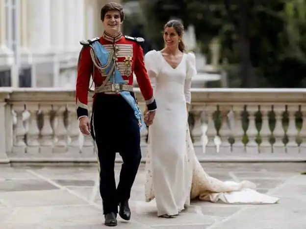 El espectacular vestido de novia corte imperio de Belén Corsini con el que ha revolucionado para siempre las bodas de la casa de Alba