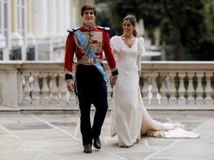 El espectacular vestido de novia corte imperio de Belén Corsini con el que ha revolucionado para siempre las bodas de la casa de Alba