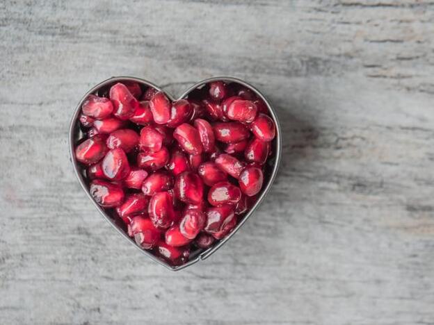 Granada: una fruta con alto poder antioxidante, llena de nutrientes y buena para tu memoria y rendimiento físico
