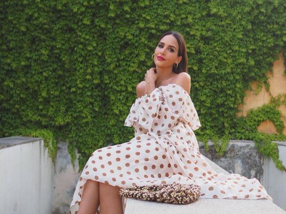 Esta influencer ha encontrado la forma original de combinar el vestido de lunares de Mango que lleva todo el mundo en Instagram