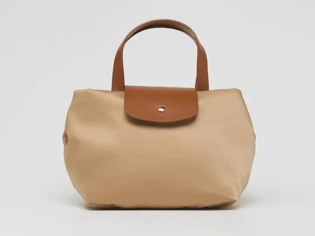 Este bolso de Sfera que pega todo de lujo y es perfecto para tus looks de diario de primavera y verano | Mujer Hoy
