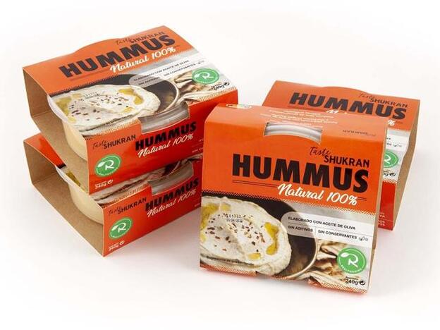 Este hummus está hecho con ingredientes cien por cien naturales y aceite de oliva.