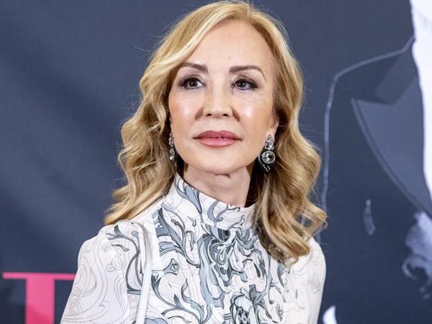 Carmen Lomana tiene un nuevo perfume favorito que huele a verano y es elegante, floral y muy especial