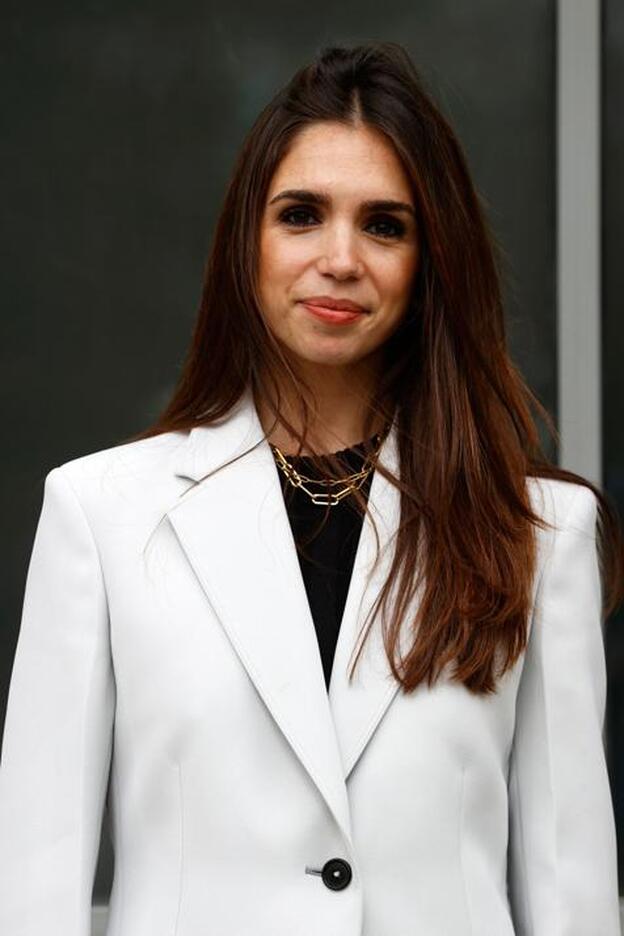 Festival de Málaga 2021: El cambio de look radical de Elena Furiase con el flequillo recto que resta años y pone buena cara al instante