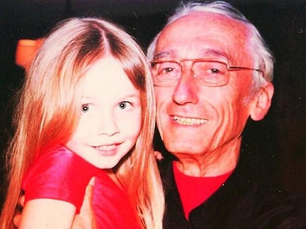 Alexandra Cousteau con su abuelo