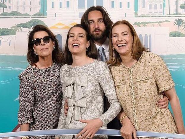 Por qué la boda de Carlota Casiraghi y Dimitri Rassam es la favorita de Carolina de Mónaco (a pesar de que los novios fueron traicionados)