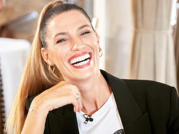 El cambio de look de Sharon Stone a los 65 con el corte de pelo pixie más rejuvenecedor