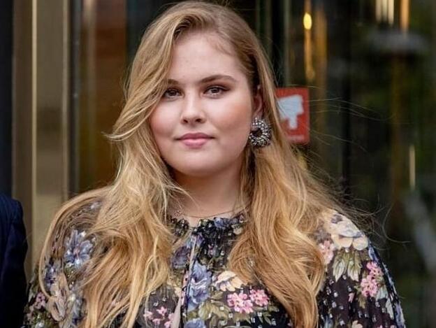 La princesa Catalina Amalia de los Países Bajos renuncia a su paga del estado para comenzar su año sabático, ¿seguirá los polémicos pasos de su padre el rey Guillermo Alejandro (alias el príncipe de la cerveza)?