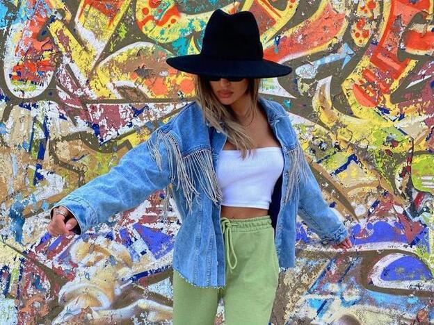 Hemos encontrado dos cazadoras vaqueras baratísimas y muy ponibles que complementarán todos tus conjuntos