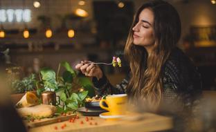 Mindful eating o cómo comer consciente puede ayudarte definitivamente a mejorar los resultados de tu dieta