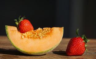 ¿El melón engorda? En absoluto, y debes incluirlo en tu dieta para adelgazar por su alto contenido en fibra, sus bajas calorías y todo lo que llena