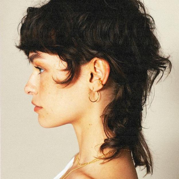 Corte de pelo wolf, el cambio de look más radical e impactante de las influencers que quita años