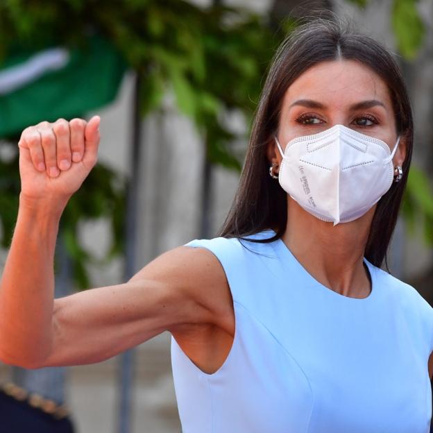 Reafirma tus brazos y acaba con las alas de murciélago con estas cremas (y un poco de deporte)