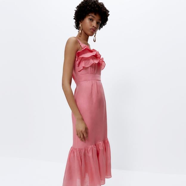 ¿Buscas el vestido perfecto para una ocasión especial? No puedes perderte estas tres joyas de Uterqüe