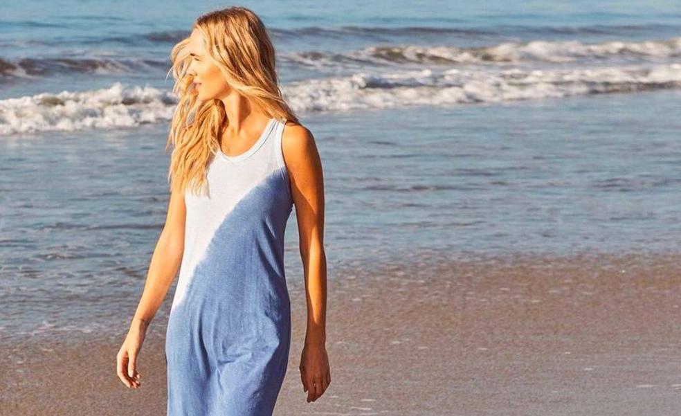 El vestido de punto perfecto para ir a la playa existe y cuesta menos de 15 euros