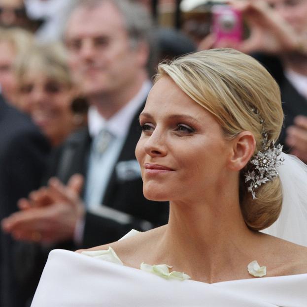 Por qué todos dicen que Charlène de Mónaco fue una novia a la fuga ¿De verdad intentó huir del príncipe Alberto II antes de su boda?