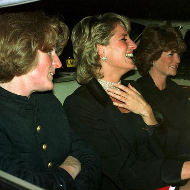 Diana de Gales y sus hermanas: la complicada relación de la princesa con lady Sarah McCorquodale y Lady Jane Fellowes que acabó en pelea