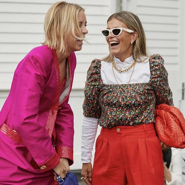 Cómo se lleva el corte de pelo bob que se puede recoger, según las dos famosas de 55 años más elegantes del momento